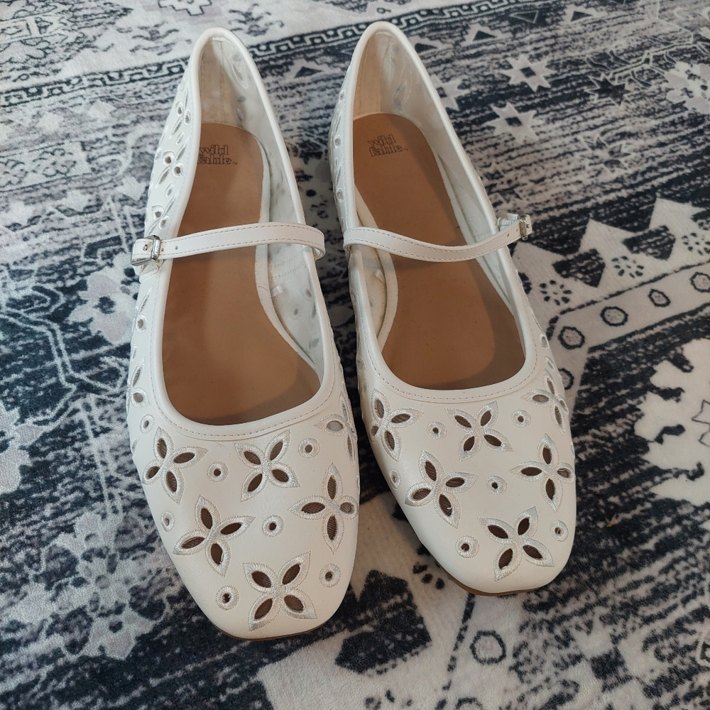 Wild Fable Women's Elsa Eyelet‎ Mary Jane Ballet Flats Size 11